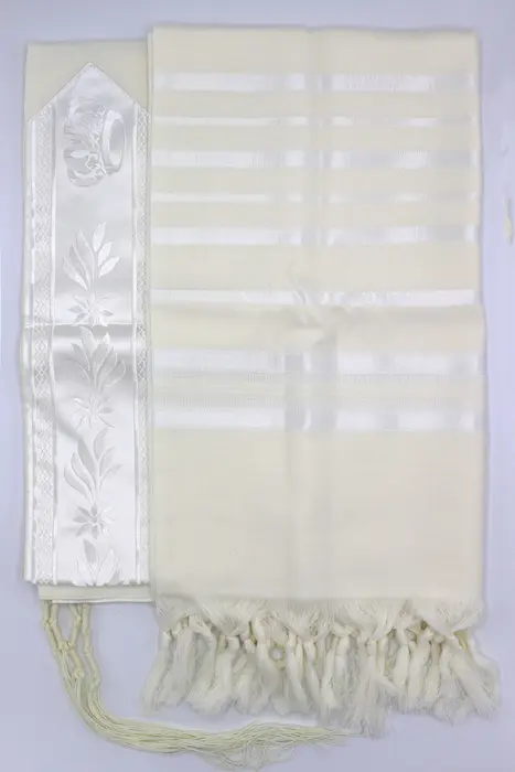 טלית צמר פאר - דגם ";איתן"; לבן מידה 70