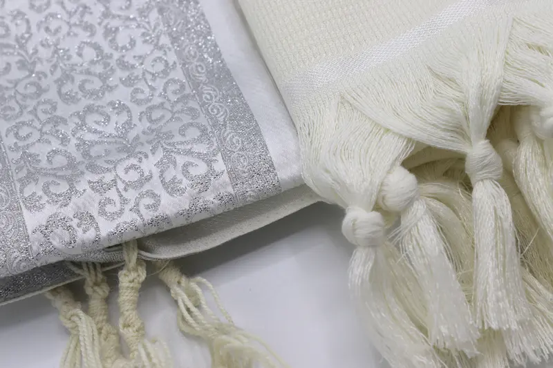 טלית צמר תשבץ - דגם ";דותן"; כסוף מידה 60