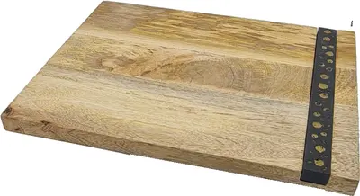 מגש חלה עץ מנגו בשילוב בטון - דגם "הארץ"