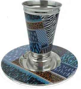 גביע קידוש נירוסטה עם הדפס - דגם "קדש" מקושקש